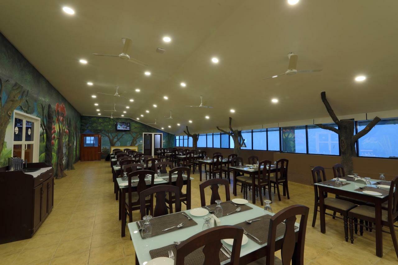 Hotel Tea Castle Munnar Extérieur photo